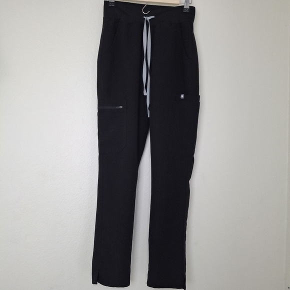 Figs Set of Black Yola High Waisted Scrub Pants & Catarina Slim Top Size XS - Picture 9 of 16